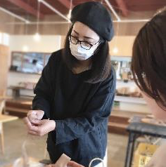 井上麻名美の写真